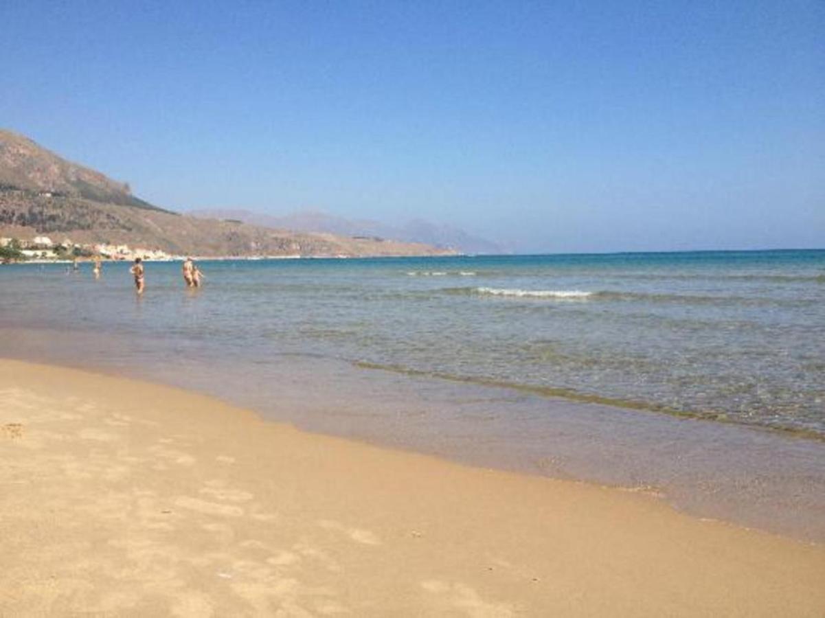 Casa Vacanze Mare Nostrum Кастеламаре дел Голфо Екстериор снимка